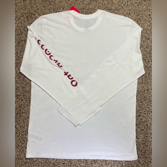 NWT FIFA WORLD CUP CREW NECK LONG SLEEVE TEE SIZE XL IN WHITE - Picture 2 of 5